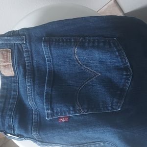 Levi's mid rise skinny jeans